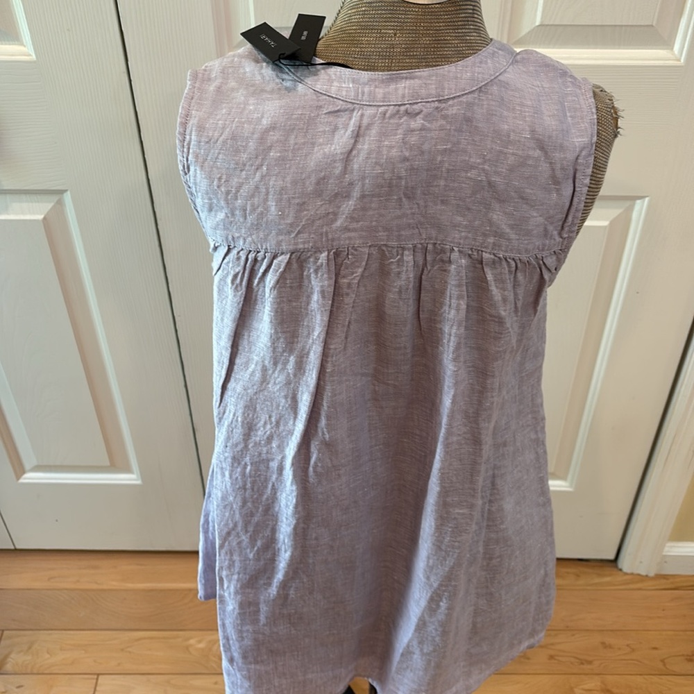 Tahari linen purple Lilac button pleated tank top - Picture 4 of 8